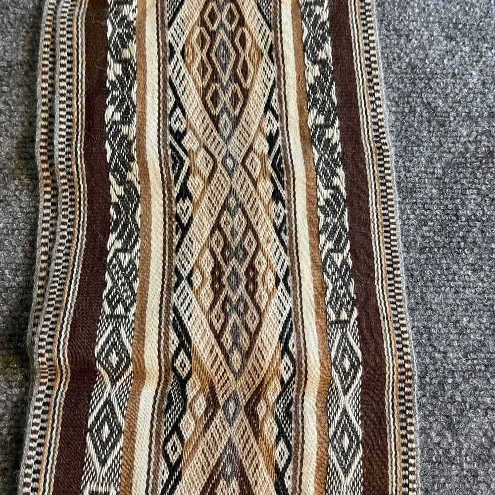 Santuario Animal de Ccochahuasi Baby Alpaca Scarf Brown Geometric Peru Chaluma